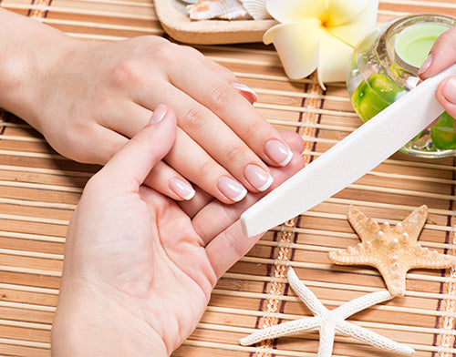Do’s and Don’ts for Maintaining Your Fresh Mani